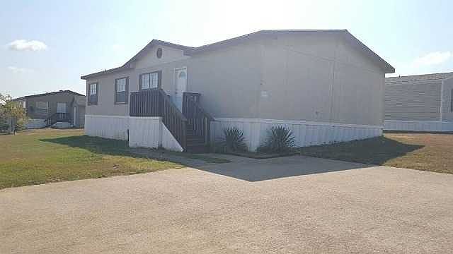 1st image of 1104 Johns Dr