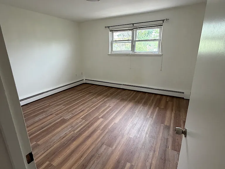 347 Quincy Ave #2 — Photo 8