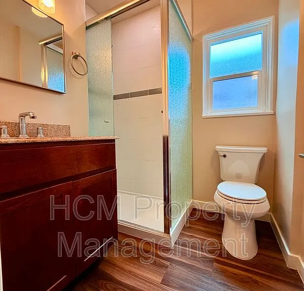 590 Oak St — Photo 10