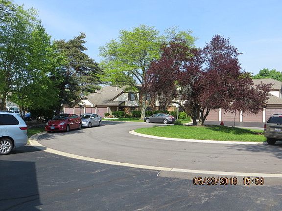 4th image of 372 Greystone Ct APT C1