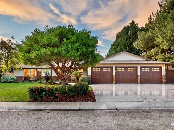 11190 W Humming Bird Dr, Boise, ID 83709