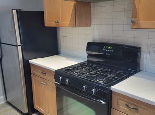 4432 Sansom St #1, Philadelphia, PA 19104