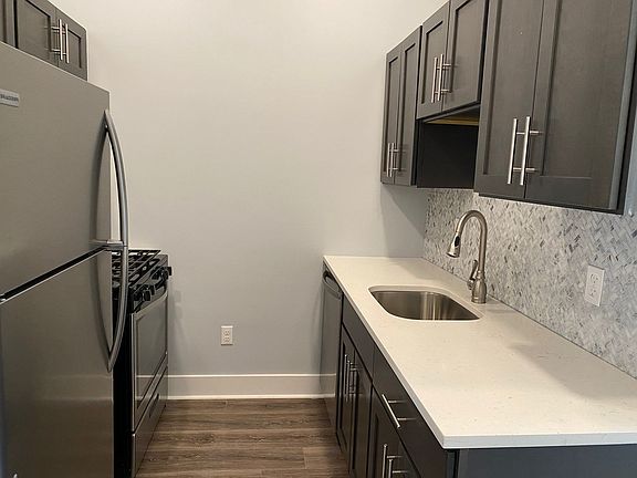 5th image of 804 N 41st St #6