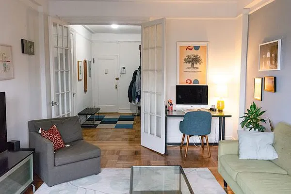 Rented by Metropolitan Equities | media 4