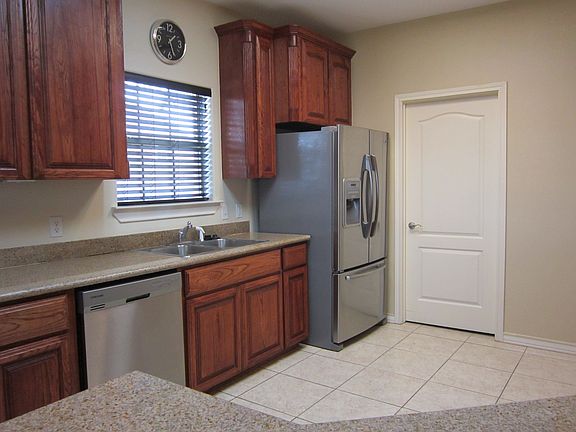 4th image of 2405 Biltmore Ave