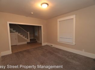 443 39th St, Moline, IL 61265