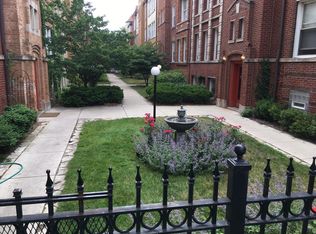 7045 S Bennett Ave APT 3E, Chicago, IL 60649