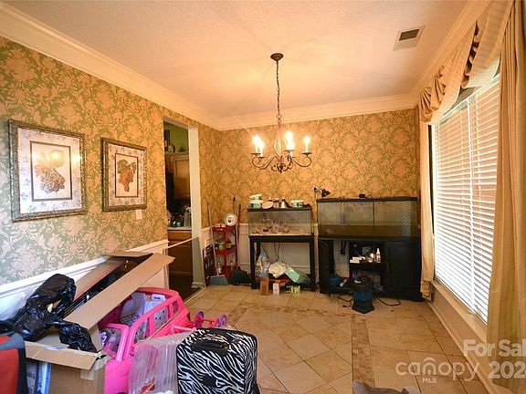 4th image of 12708 Oldehurst Pl