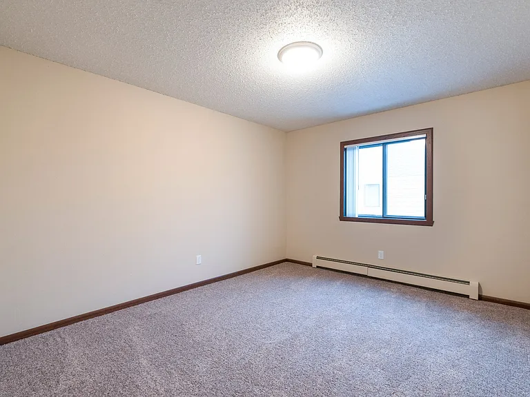 Bismarck, ND Newgate Apartments | Bedroom