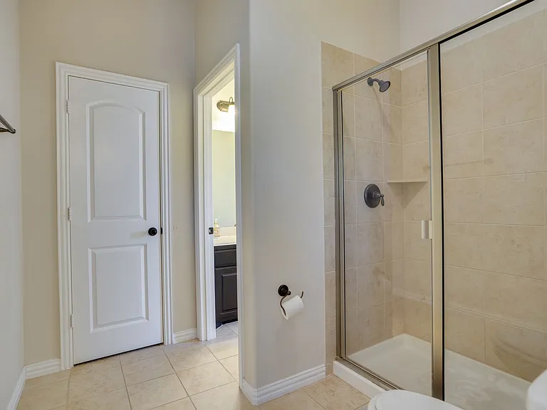 1604 Woodrose Ct — Photo 32