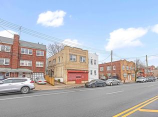 6140 164th St, Fresh Meadows, NY 11365