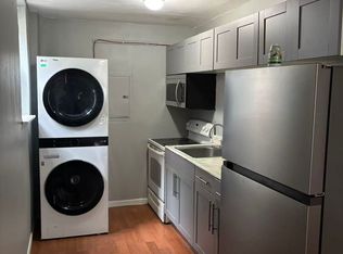 Three Bedroom and One bathroom apartment, Philadelphia, PA 19121