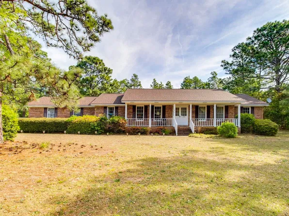 1076 Pepper Ridge Dr, Lugoff, SC 29078
