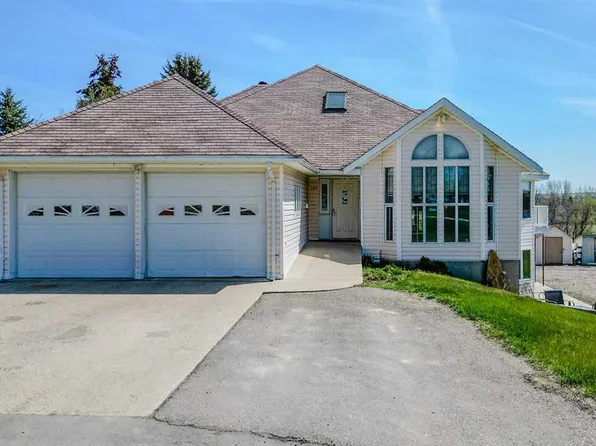 369 South St W #2, Pincher Creek, AB T0K 1W0