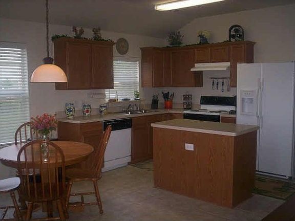 The kitchen only needs your personal touch.