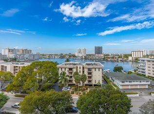 137 Golden Isles Dr APT 809, Hallandale, FL 33009