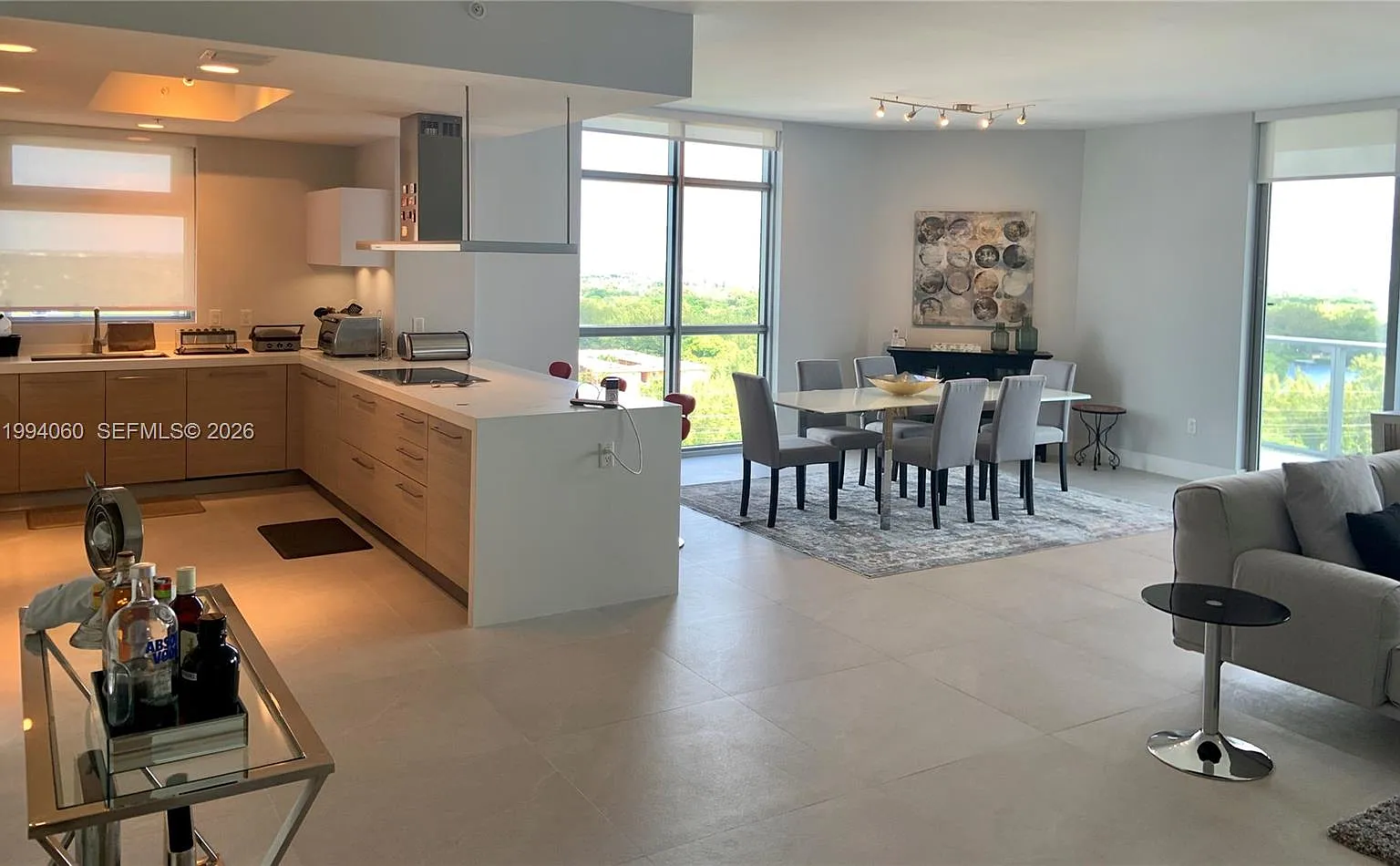 Marina Palms Residences — Photo 4