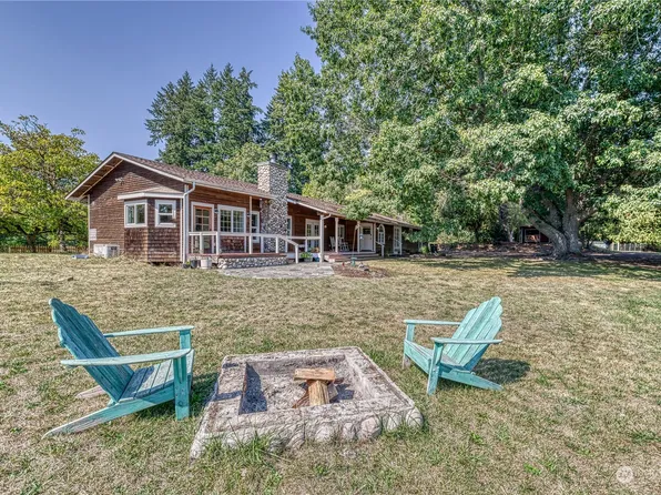 7013 Beach Drive E, Port Orchard, WA 98366