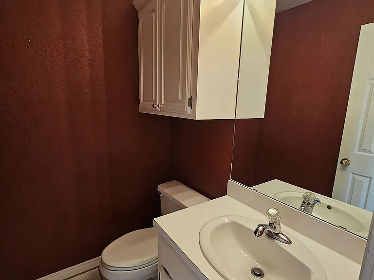 6605 NW Willow Tree Cir — Photo 10
