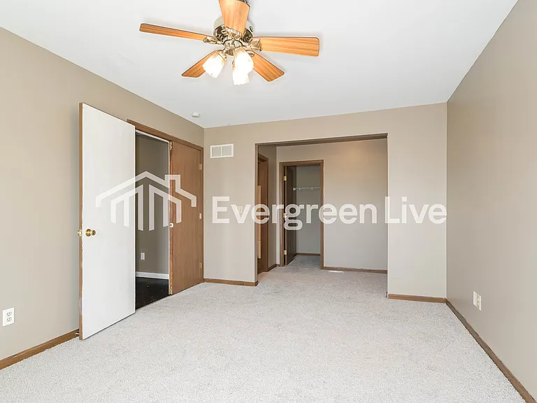 9257 Cozens Ave — Photo 7