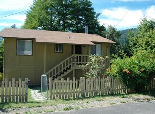 11 S Indian Creek Rd, Happy Camp, CA 96039
