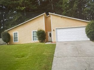 1376 Peninsula Trce, Lawrenceville, GA 30044