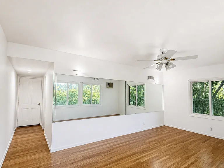 3601 Dellvale Pl — Photo 1