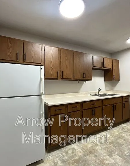 11141 N 137th St #61 — Photo 5