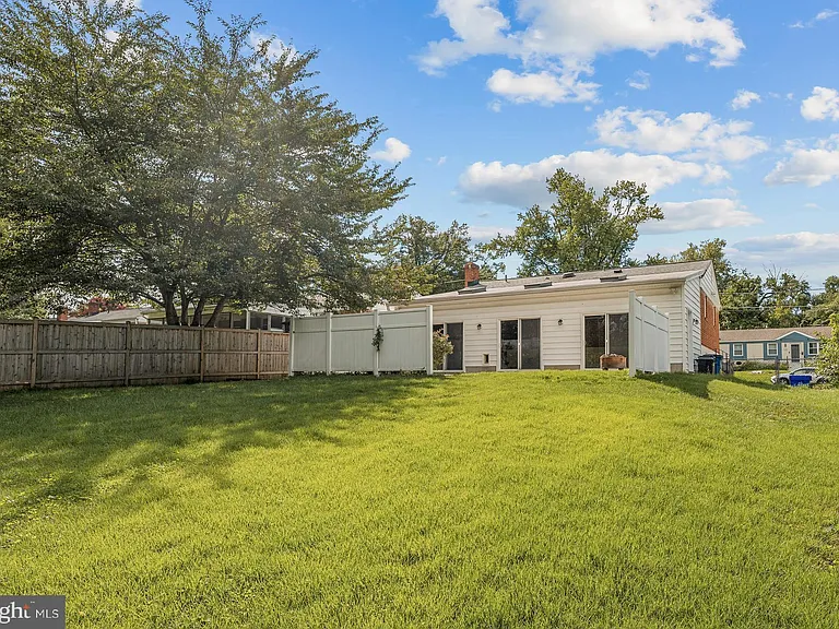 11809 Timber Ln — Photo 31