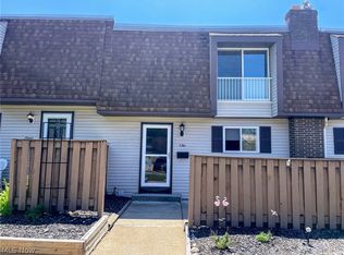 6468 State Rd APT L10, Parma, OH 44134