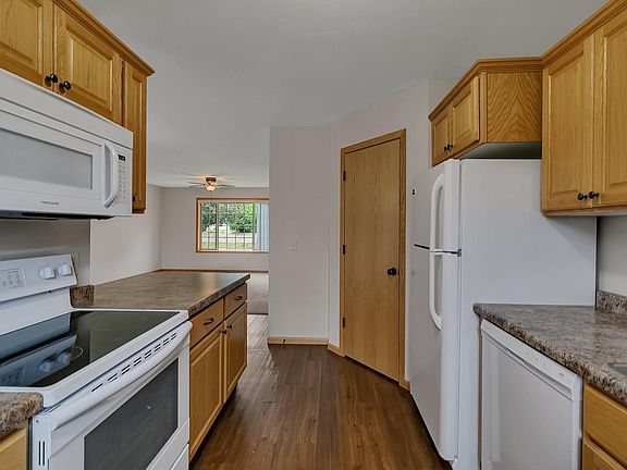 4th image of 611 Cottonwood Ave