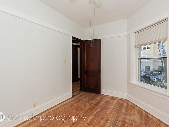 4th image of 3752 W Sunnyside Ave #1C