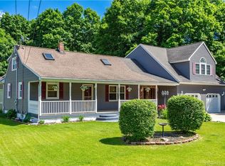 1407 Mount Vernon Rd, Southington, CT 06489