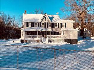 55 Beakes Rd, New Windsor, NY 12553