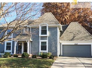 3517 NE Lacewood Cir, Lees Summit, MO 64064
