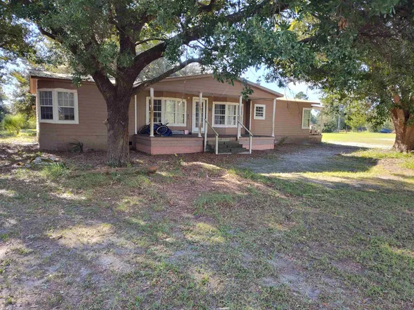 1606 Spring Lake Dr, Folkston, GA 31537