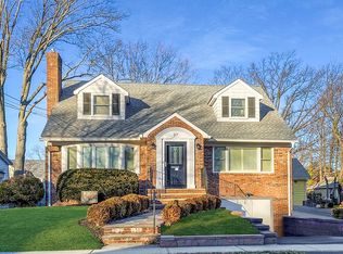27 Elberta Rd, Maplewood, NJ 07040