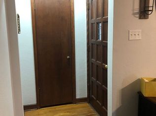 3541 SW Huntoon St, Topeka, KS 66604