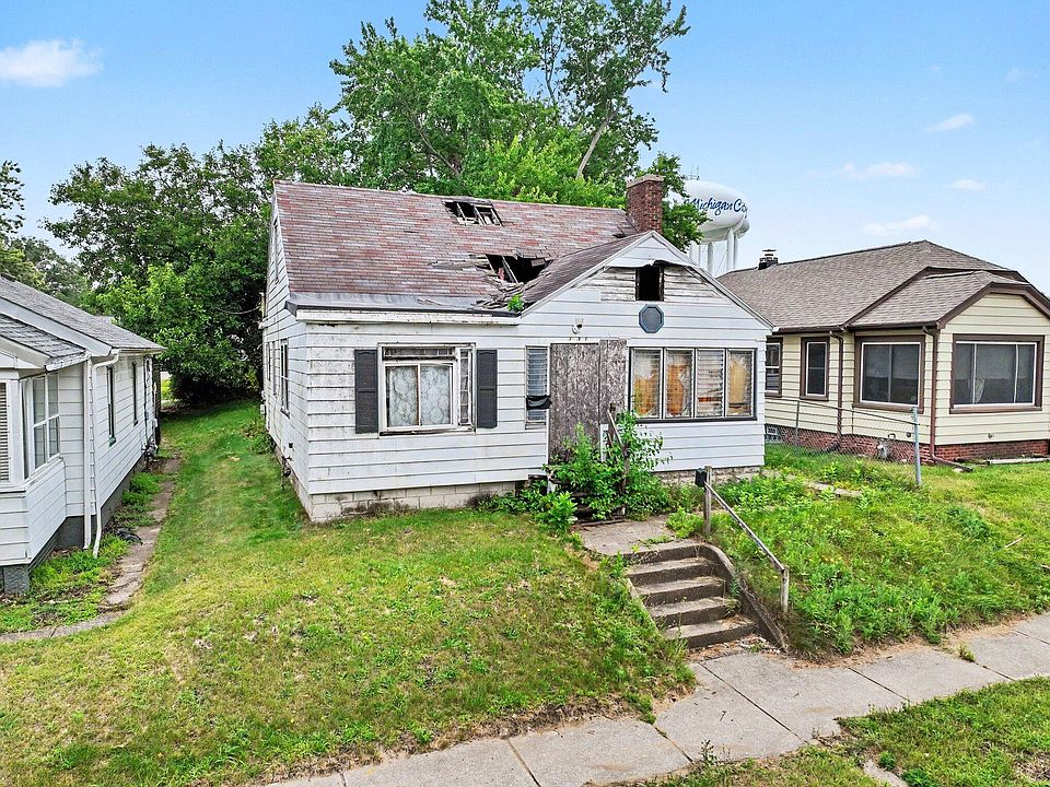 1st image of 131 N Ashland Ave