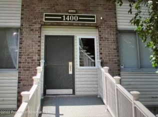 1406 Summit Point, Scranton, PA 18508