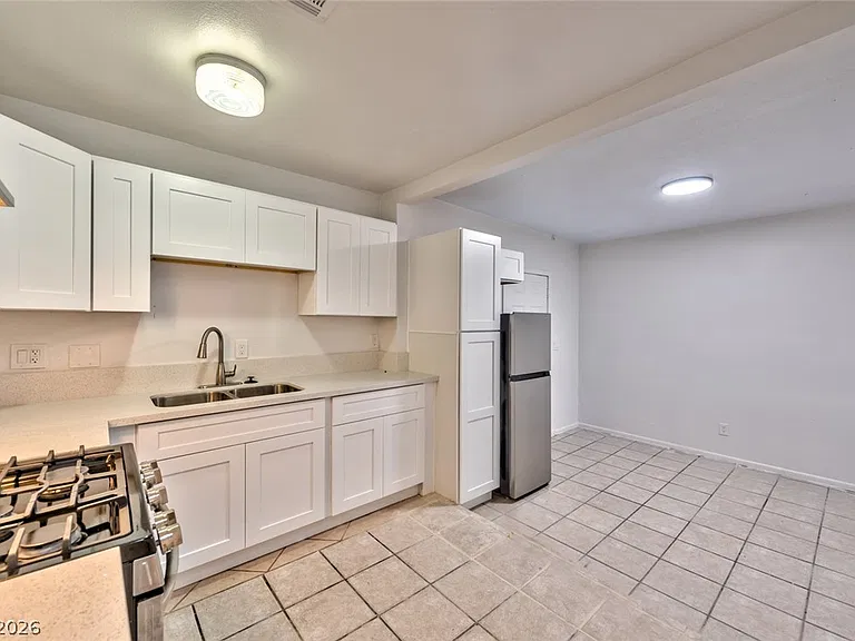 3912 Torsby Pl #NA — Photo 4