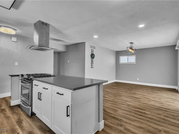 1700 Ferrell St, Las Vegas, NV 89106