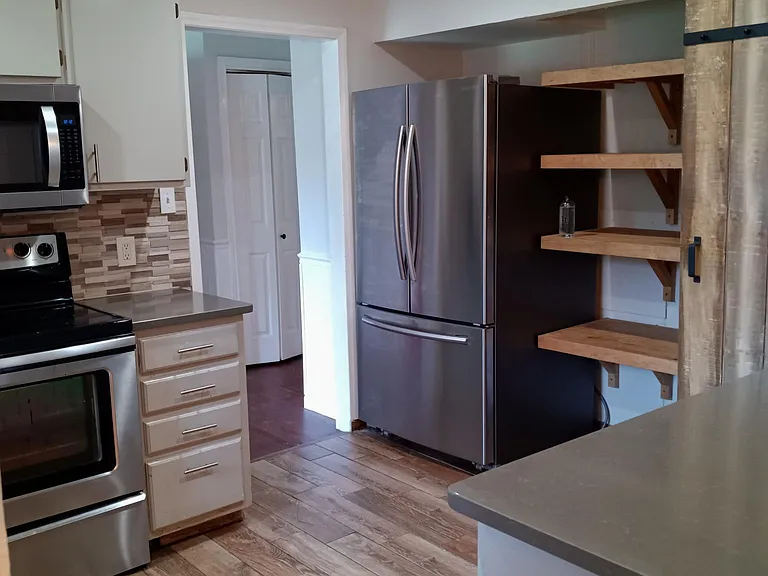 1414 Tanglewood Ln — Photo 5