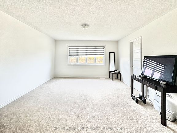 5th image of 143 Shepherd Dr