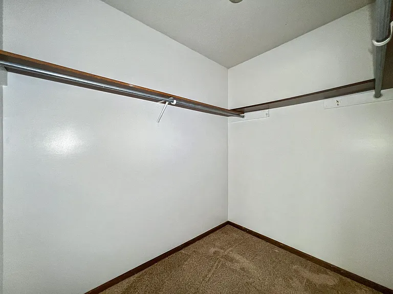 515 S 4th St #36 — Photo 9