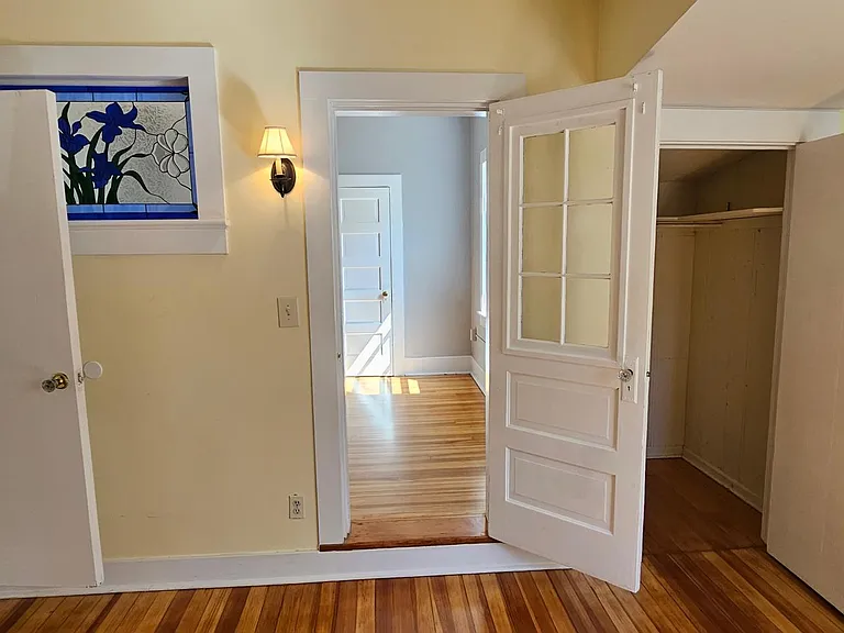 Large walk in closet!