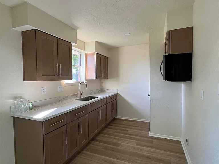 5023 Ridgestone St — Photo 6