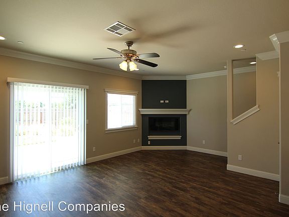 3rd image of 2601 Sapphire Ln Unit 4
