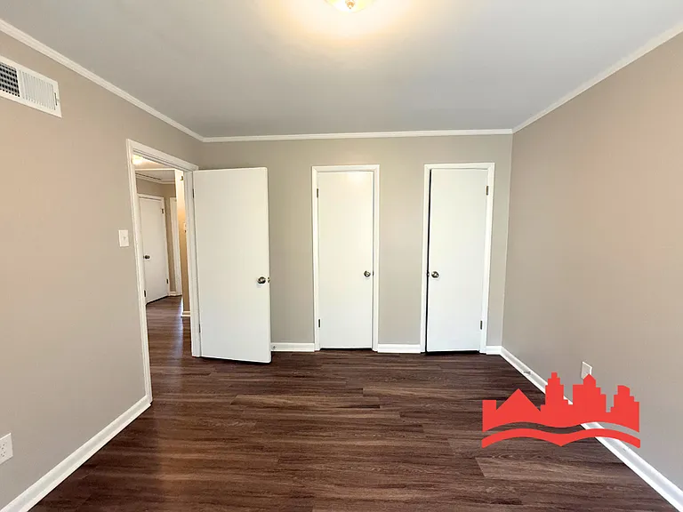 142 Jeanne Dr — Photo 12