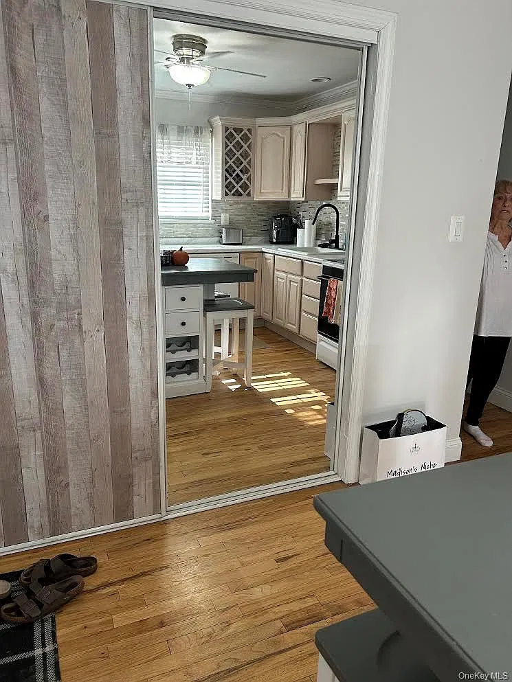 1 bed, 1.0 bath, 400 sqft, $3,100 — Photo 4